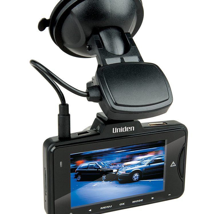 Uniden_iGO_755_Attached_Lowres_rgb