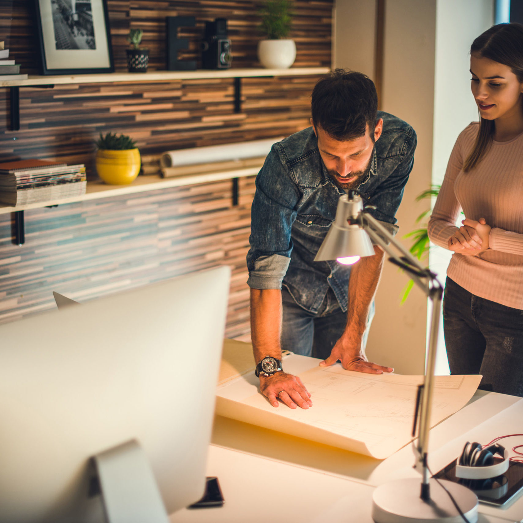 LadyMan-SmallOffice-rgb