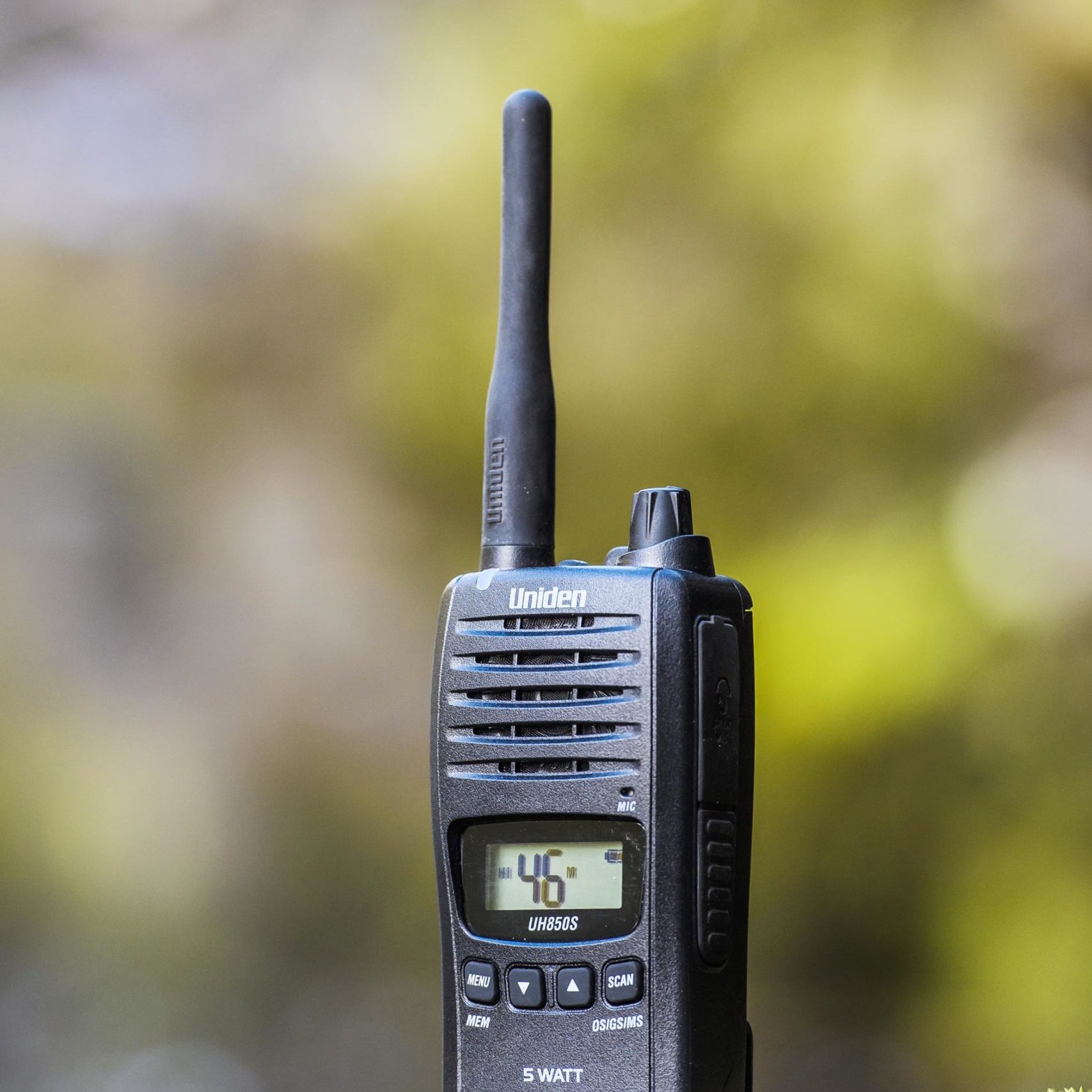 Uniden-UH850S-Lifestyle